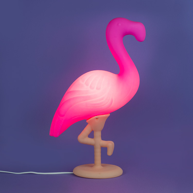 como fazer decoração de carnaval colorida luminária flamingo
