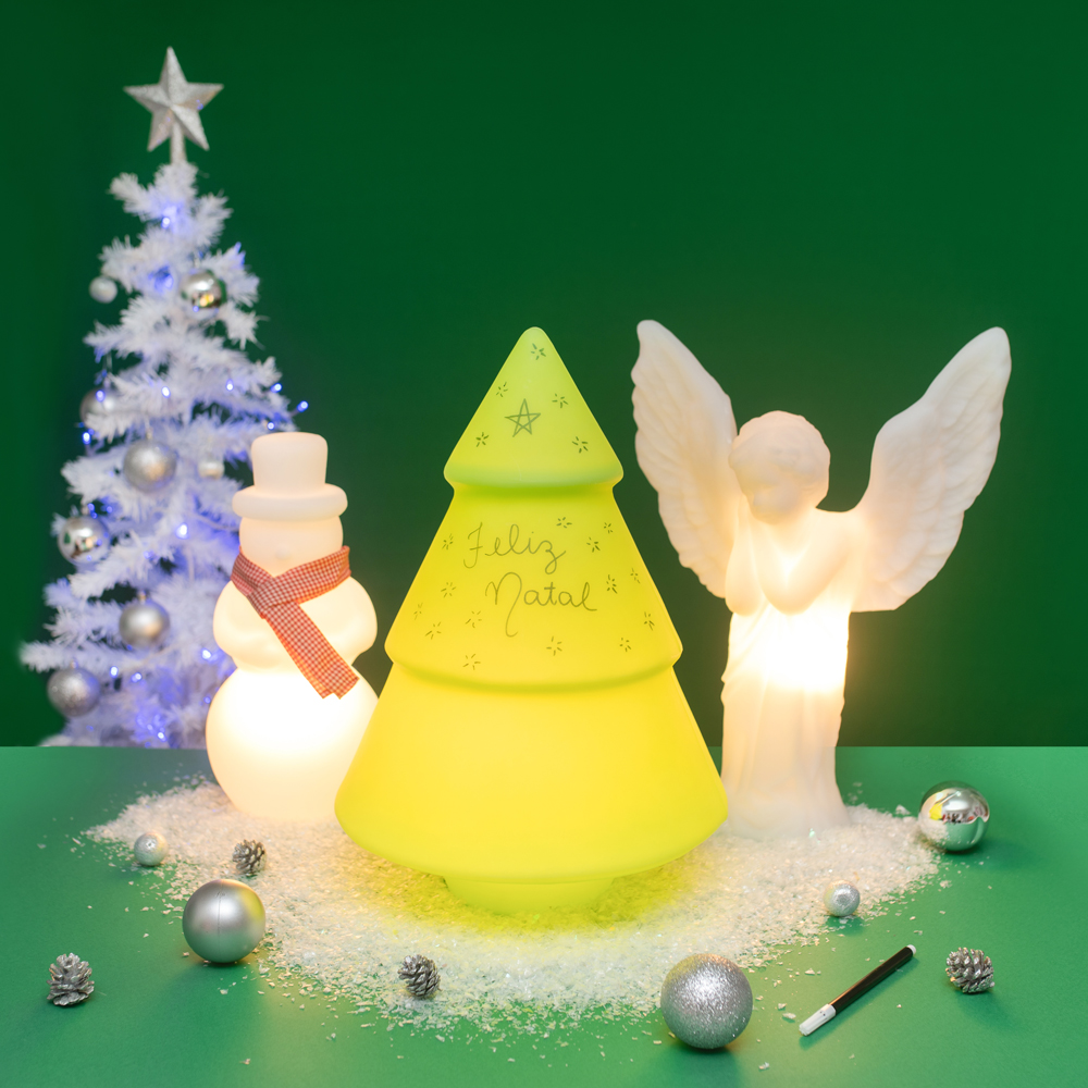 Decoração de Natal com luminárias - árvore, anjo e boneco de neve