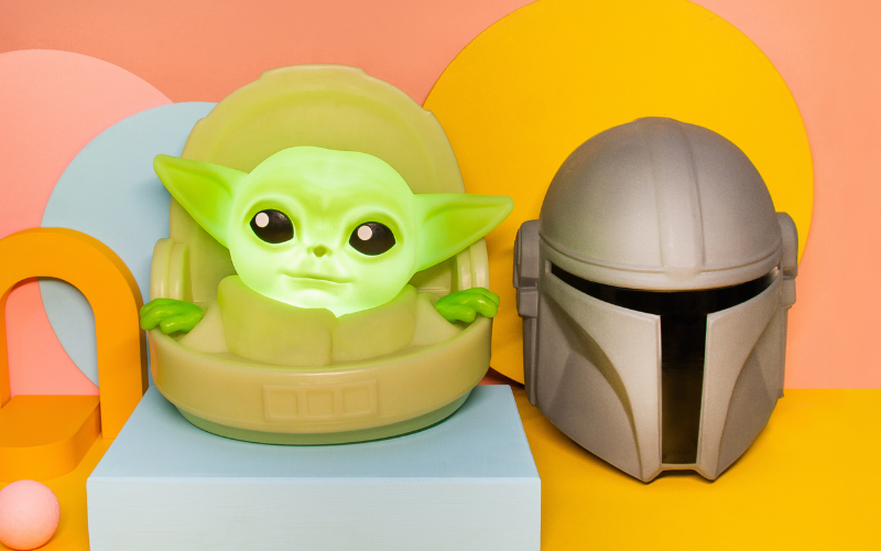Desconto na Star Wars Week - Luminária Baby Yoda e Mandalorian